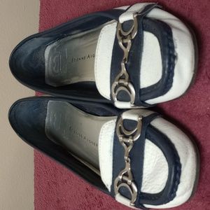 Etienne Signer flats